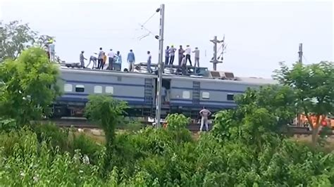 As India grieves train crash that killed 275, relatives wait for bodies of loved ones